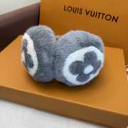 Uubags Louis Vuitton Earmuffs & Fur Scarf Set Monogram Flower Grey shearling - 5