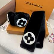 Uubags Louis Vuitton Earmuffs & Fur Scarf Set Monogram Flower Black shearling - 6