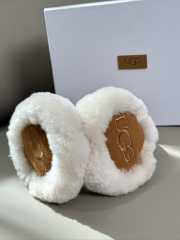 Uubags UGG Sheepskin Embroidery Earmuff In Brown - 2