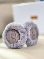 Uubags UGG Sheepskin Embroidery Earmuff In Grey - 4