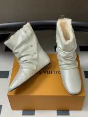 Uubags Louis Vuitton Nomad Boot In Silver Metallic Shearling Lining - 5