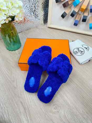 Uubags Hermes sandal in shearling 01