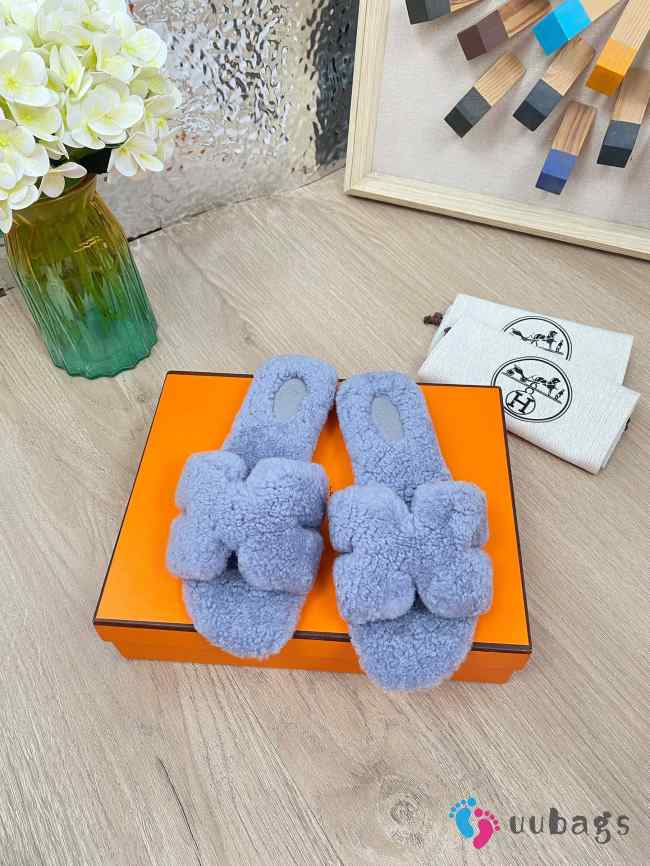 Uubags Hermes sandal in shearling 02 - 1