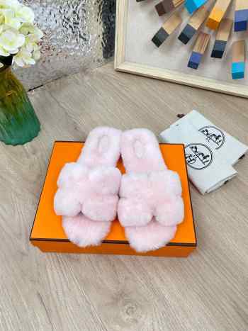 Uubags Hermes sandal in shearling 15