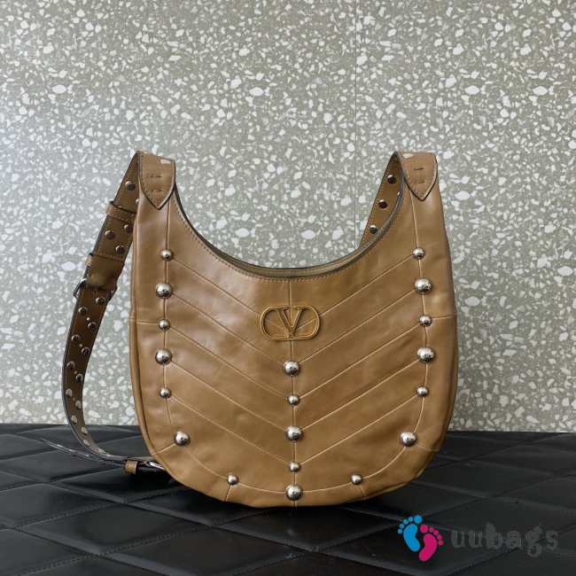 Uubags Valentino Garavani Brown Hoboho Small Nappa Leather Hobo Bag With Chevron Pattern And Studs - 1