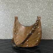 Uubags Valentino Garavani Brown Hoboho Small Nappa Leather Hobo Bag With Chevron Pattern And Studs - 6