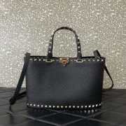 Uubags Valentino Garavani Rockstud Small Shopping Bag In Black Grainy Calfskin 28x18.5x7cm - 1