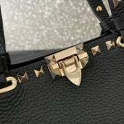 Uubags Valentino Garavani Rockstud Small Shopping Bag In Black Grainy Calfskin 28x18.5x7cm - 5