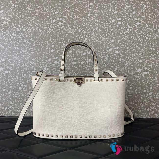 Uubags Valentino Garavani Rockstud Small Shopping Bag In White Grainy Calfskin 28x18.5x7cm - 1