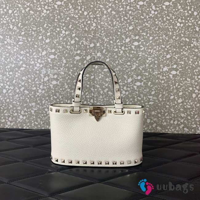 Uubags Valentino Garavani Rockstud Mini Shopping Bag In White Grainy Calfskin 18.5x12.5x5.5cm - 1