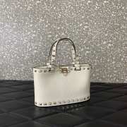 Uubags Valentino Garavani Rockstud Mini Shopping Bag In White Grainy Calfskin 18.5x12.5x5.5cm - 5