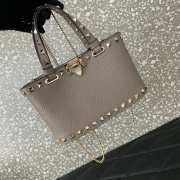 Uubags Valentino Garavani Rockstud Mini Shopping Bag In Grey Grainy Calfskin 18.5x12.5x5.5cm - 4