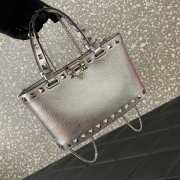 Uubags Valentino Garavani Rockstud Mini Bag In Silver Metallic Calfskin 18.5x12.5x5.5cm - 4
