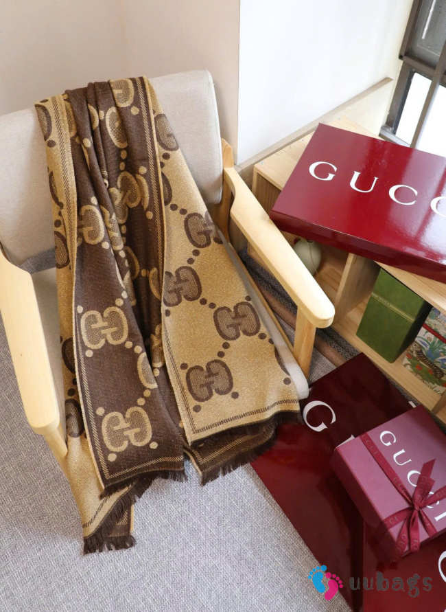 Uubags Gucci GG Wool Jacquard Scarf Beige And Brown 45x195cm. - 1