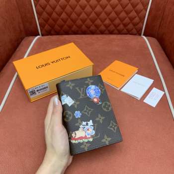 Uubags Louis Vuitton M15320 Passport Cover Monogram Blue Frost 14x10x2.5cm