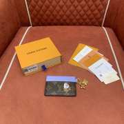 Uubags Louis Vuitton M15324 Charms Card Holder Monogram Blue Frost 10x7cm - 6