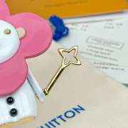 Uubags Louis Vuitton Porte Cle Vivienne Snowman Key Holder Bag Charm In Pink/ White - 3