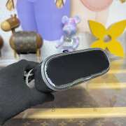 Uubags Louis Vuitton M26097 Ski Vanity Chain Pouch Silver 19x11.5x6.5cm - 4