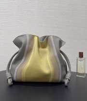 Uubags Loewe medium Flamenco clutch Landscape in nappa calfskin sparkling grey/butter 30x24.5x10.5cm - 5