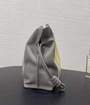 Uubags Loewe medium Flamenco clutch Landscape in nappa calfskin sparkling grey/butter 30x24.5x10.5cm - 4