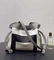 Uubags Loewe x Albers medium Flamenco clutch in nappa calfskin in grey/light ghost 30x24.5x10.5cm - 5