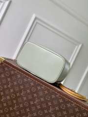 Uubags Louis Vuitton M25856 Nice BB Bag In Green 24x18x14.5cm - 3