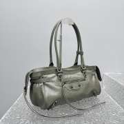 Uubags Balenciaga Le City Bag East-West in army green Arena Storico lambskin, brass hardware 32x19x9cm - 4