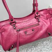 Uubags Balenciaga Le City Bag East-West in framboise Arena Storico lambskin, brass hardware 32x19x9cm - 2