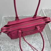 Uubags Balenciaga Le City Bag East-West in framboise Arena Storico lambskin, brass hardware 32x19x9cm - 3