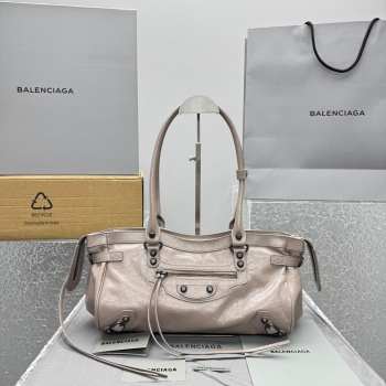 Uubags Balenciaga Le City Bag East-West in sesame Arena Storico lambskin, brass hardware 32x19x9cm