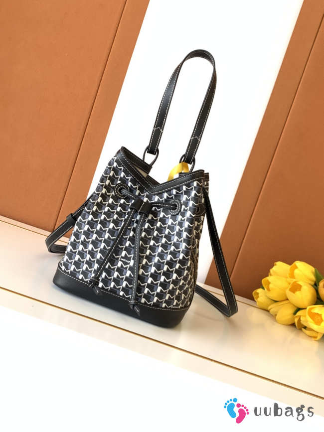 Uubags Moynat Bucket Bag In Black 17x23x13cm - 1