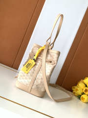 Uubags Moynat Bucket Bag In Light Beige 17x23x13cm - 6