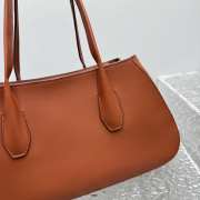 Uubags The Row Alger Large Shoulder Bag In Tan 39x18x10cm - 3