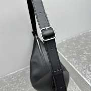 Uubags The Row Jouve Bag in Black Leather 45.5x25x2.5cm - 5