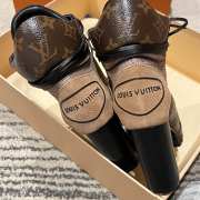 Uubags Louis Vuitton 1A94O1 Star Trail Ankle Boot In Beige - 5