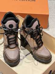 Uubags Louis Vuitton 1A94O1 Star Trail Ankle Boot In Beige - 2