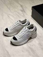 Uubags Chanel Sneakers Synthetic Fabric, Glossy Calfskin & Suede Calfskin In White 6cm - 1