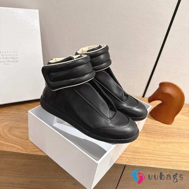 Uubags Maison Margiela Future Sneaker In Black - 1