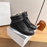 Uubags Maison Margiela Future Sneaker In Black - 1