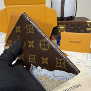 Uubags Louis Vuitton M25753 Passport Cover Travels With Grace Coddington 10x2.5x14cm - 3