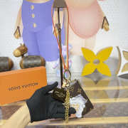 Uubags Louis Vuitton M25919 Phone Holder 12x6.5x1cm - 1