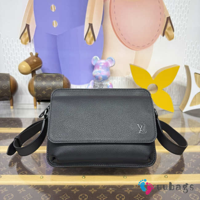 Uubags Louis Vuitton Boarding Messenger Bag In Black 24x9x18cm - 1