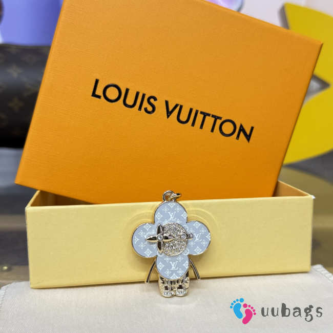 Uubags Louis Vuitton Vivienne Playing Cards Bag Charm and Key Holder 04 - 1