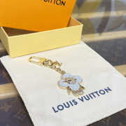 Uubags Louis Vuitton Vivienne Playing Cards Bag Charm and Key Holder 04 - 3