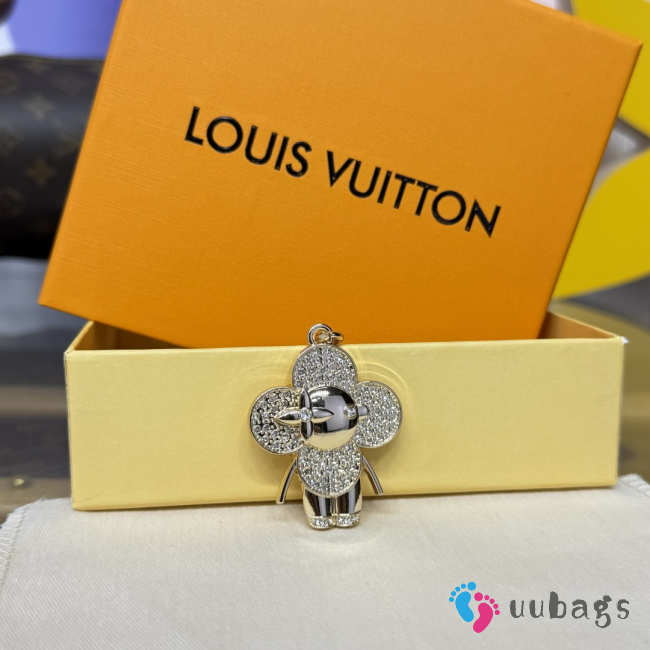 Uubags Louis Vuitton Vivienne Playing Cards Bag Charm and Key Holder 05 - 1