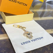 Uubags Louis Vuitton Vivienne Playing Cards Bag Charm and Key Holder 05 - 3
