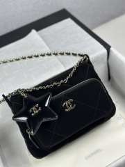 Uubags Chanel Clutch With Chain Velvet-Effect Nylon, Shiny Crumpled Calfskin & Gold-Tone Metal In Black 15x21x7.5cm - 2
