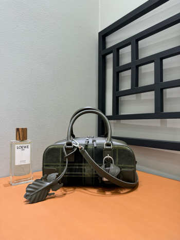 Uubags Loewe Amazona 23 Cropped Bag In Tartan Suede and Napa Calfskin Khaki/Green 11x23x10cm