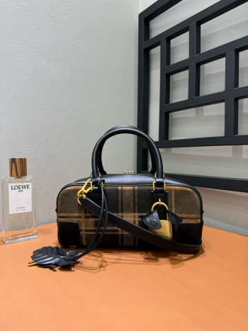 Uubags Loewe Amazona 23 Cropped Bag In Tartan Suede and Napa Calfskin Tan/Black 11x23x10cm