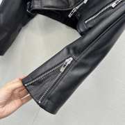 Uubags Alaia cropped biker jacket in faded nappa black - 2